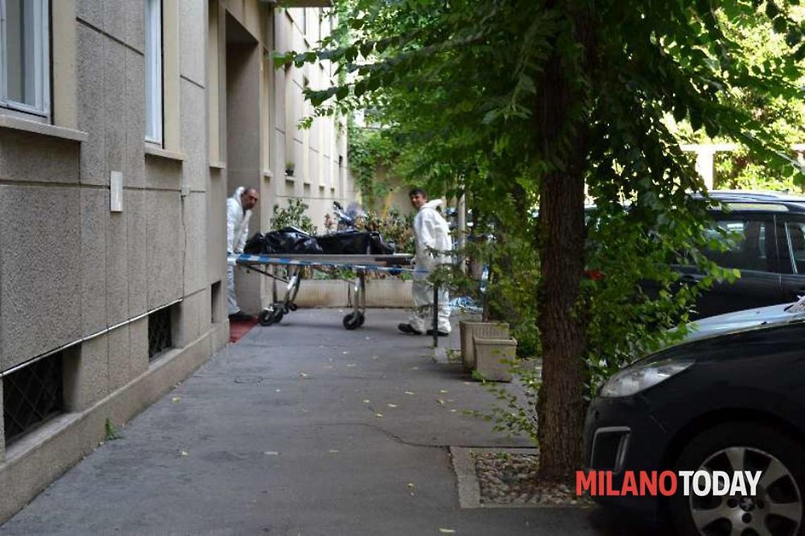 Giallo a Posillipo: donna si suicida con un colpo di pistola