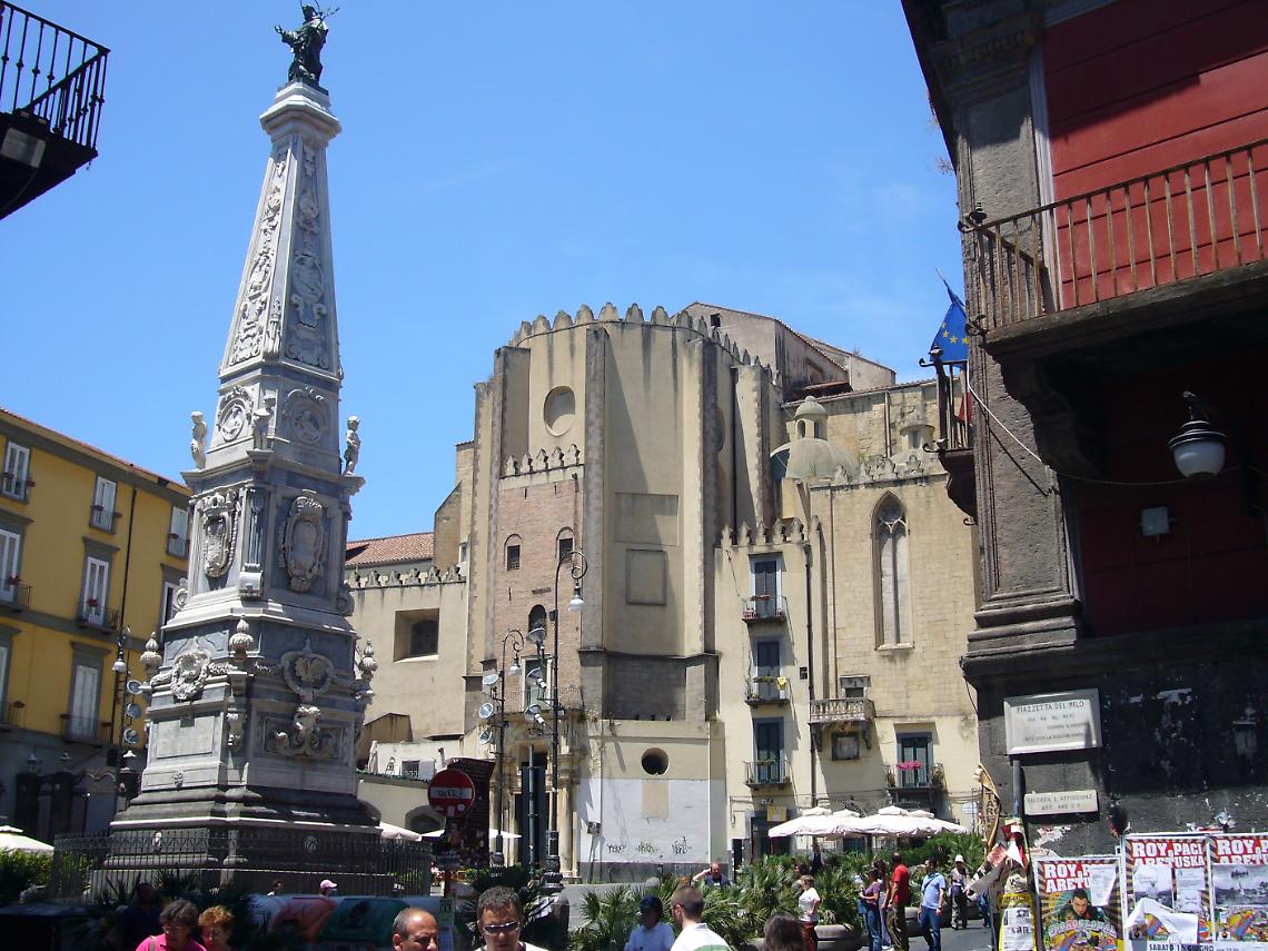 Fashion week, Napoli punta sulla moda per ripartire