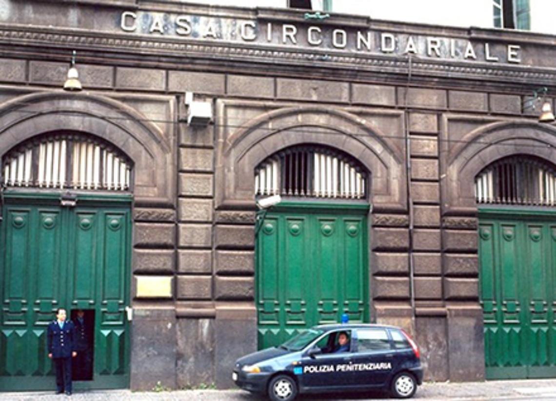 Rivolta a Poggioreale, via al processo: in 56 alla sbarra