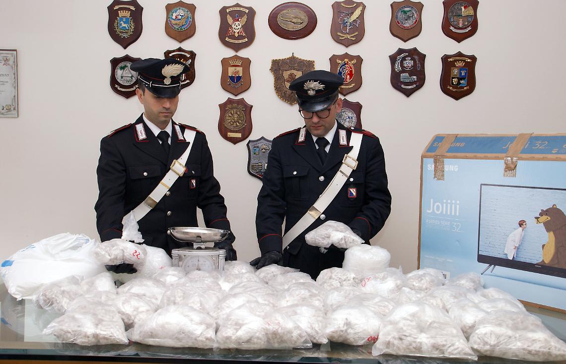 Piscinola, preso con 22 chili di eroina e kobret
