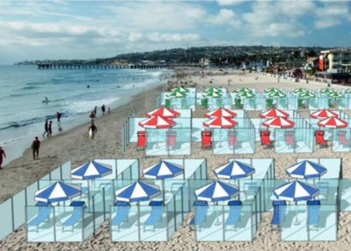 Coronavirus, al mare separé in plexiglass tra gli ombrelloni 