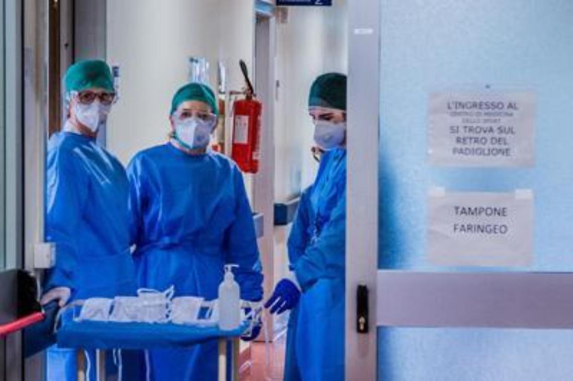 Coronavirus, 262 morti in Italia nelle ultime 24 ore