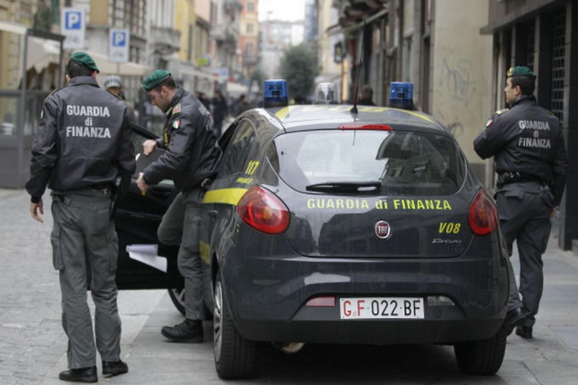 Fideiussioni false, blitz della Finanza: cinque arresti