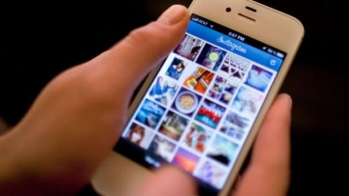 Legato a un albero e picchiato per un falso profilo Instagram: choc nel Casertano