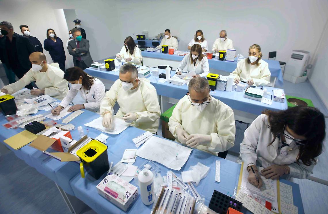 Covid, in Campania prima dose ad oltre 3 milioni di cittadini
