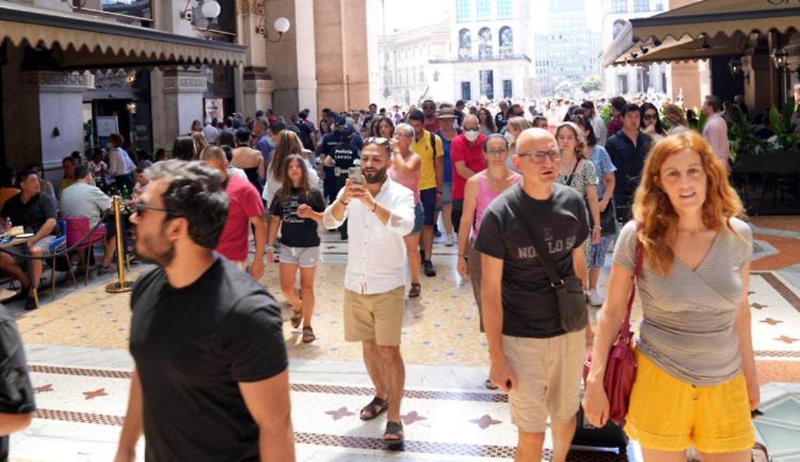 Covid in Italia, rallenta crescita contagi: report Gimbe