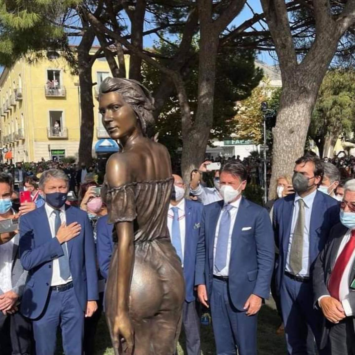 "La spigolatrice di Sapri": quando l'ideologia diventa Storia