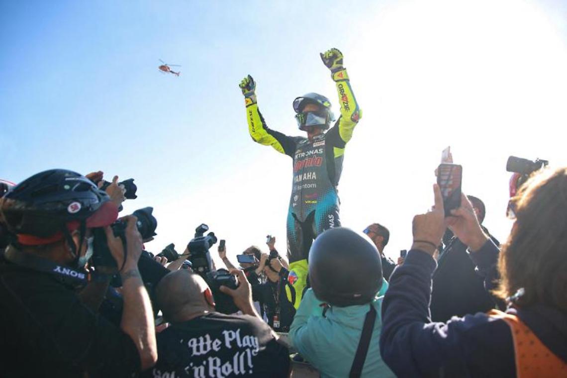 Gp Valencia, vince Bagnaia: per Valentino Rossi ultima gara