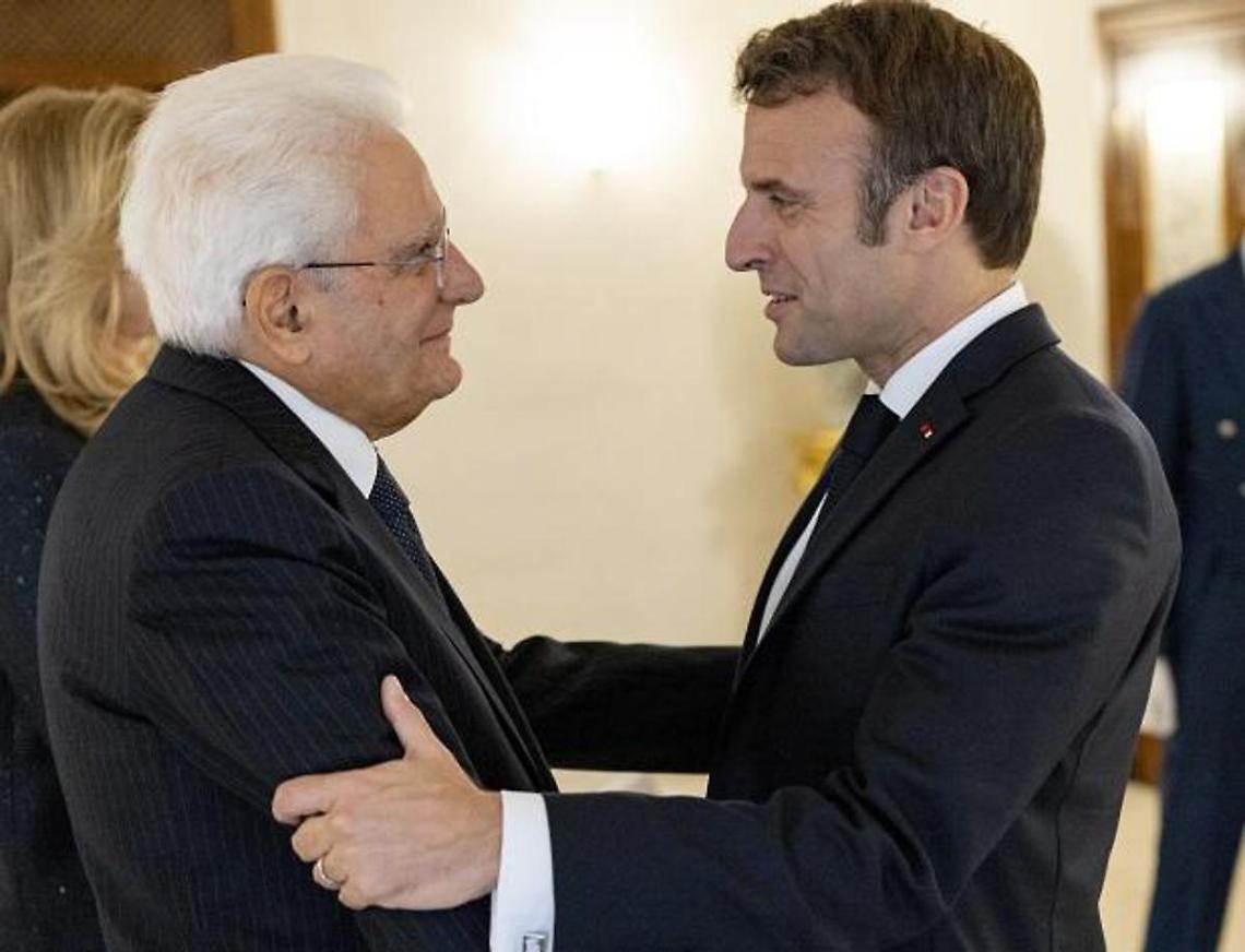 Mattarella e Macron a telefono: piena sintonia e collaborazione