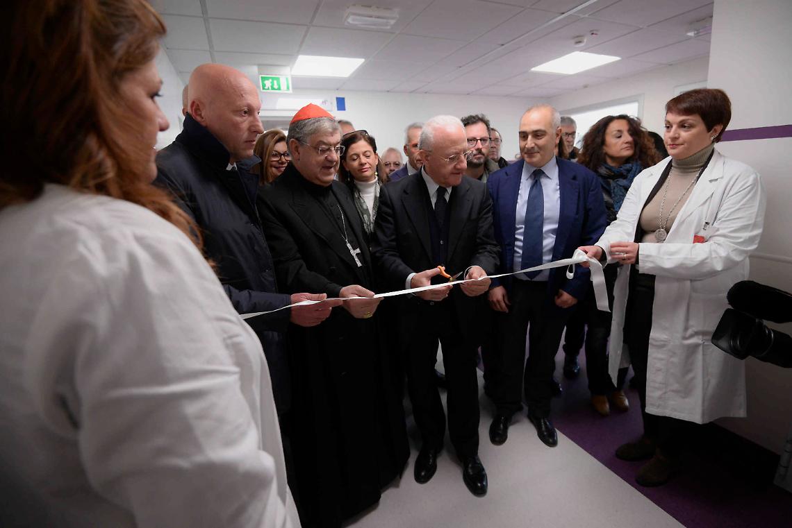 Attivati ambulatori all'Ospedale del Mare, De Luca: giornata storica