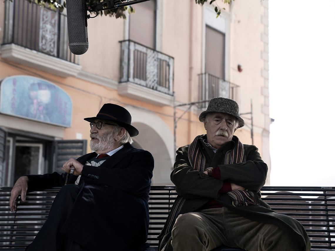 Cinema, la coppia Taranto-Carpetieri nella commovente storia di "Leggero leggerissimo"