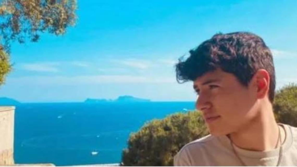 Luca  muore a 15 anni dopo aver mangiato il sushi: si indaga