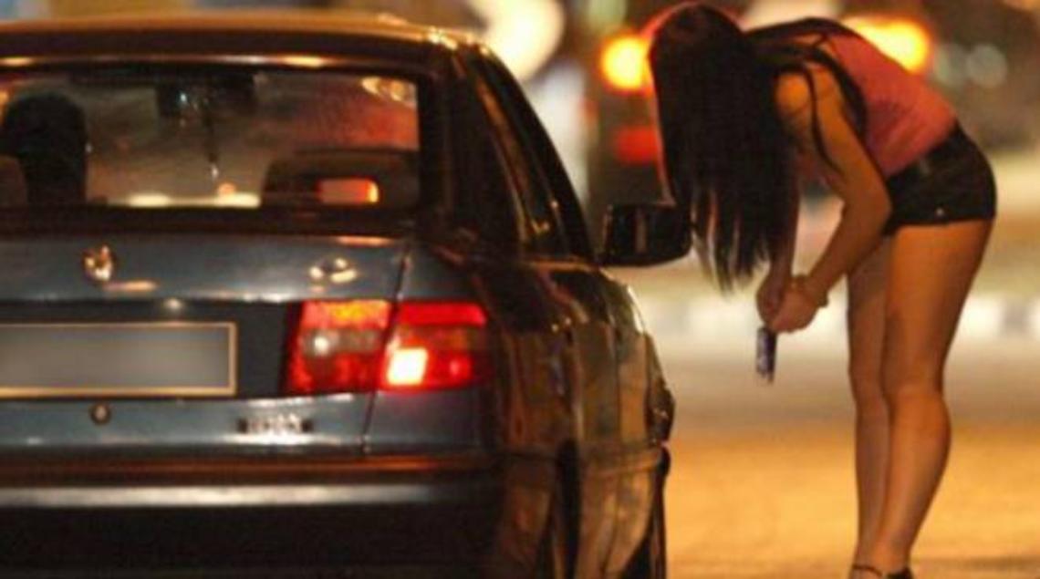 Blitz anti-prostituzione a Poggioreale