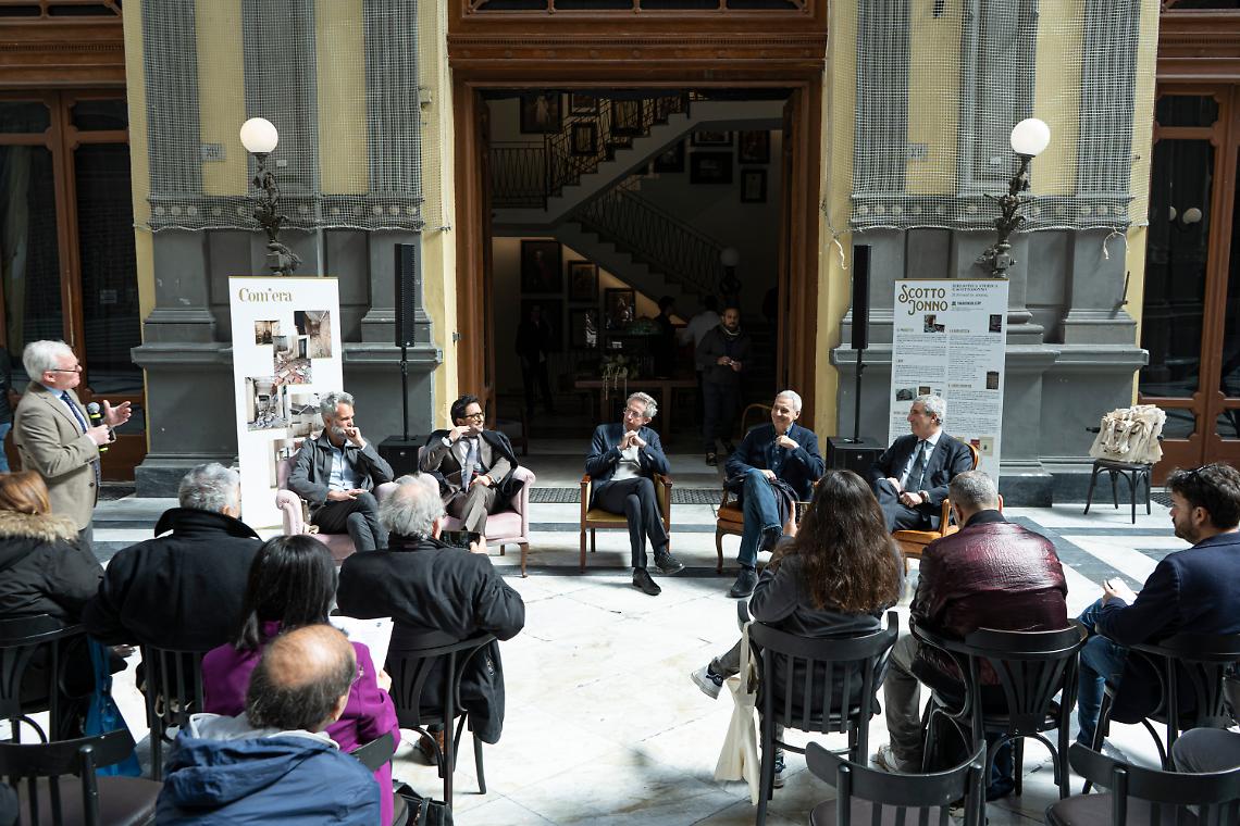 Galleria Principe di Napoli, apre la biblioteca-caffè letterario