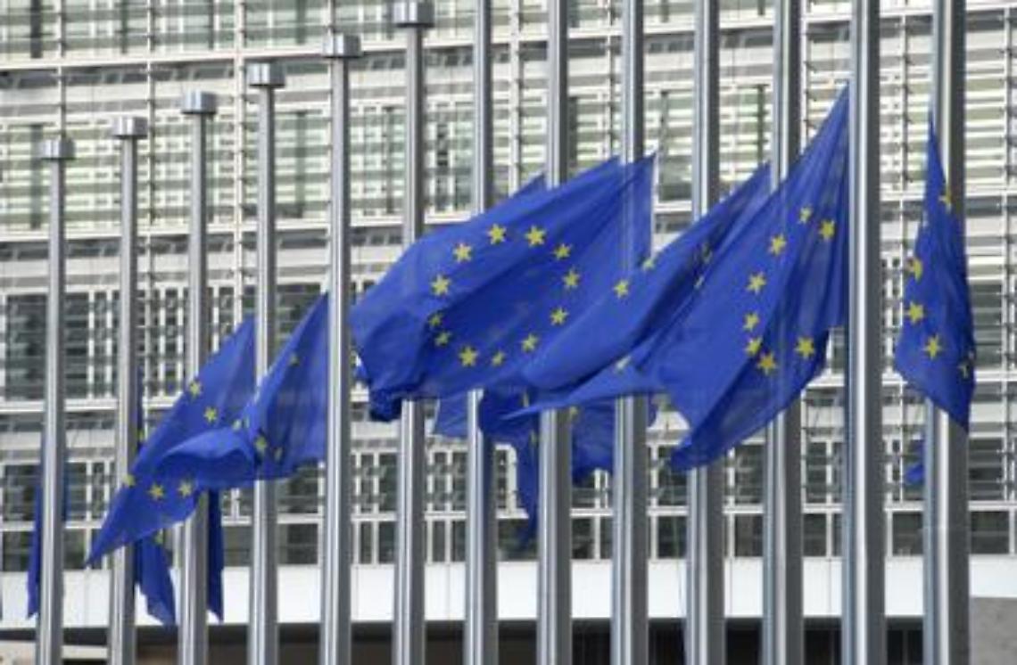 Strano silenzio della sinistra sui 60 miliardi di balzelli dell’Ue