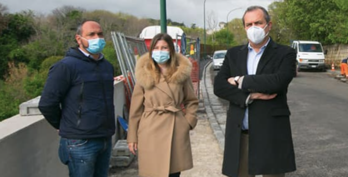 Comune, e ora in Dema volano gli stracci