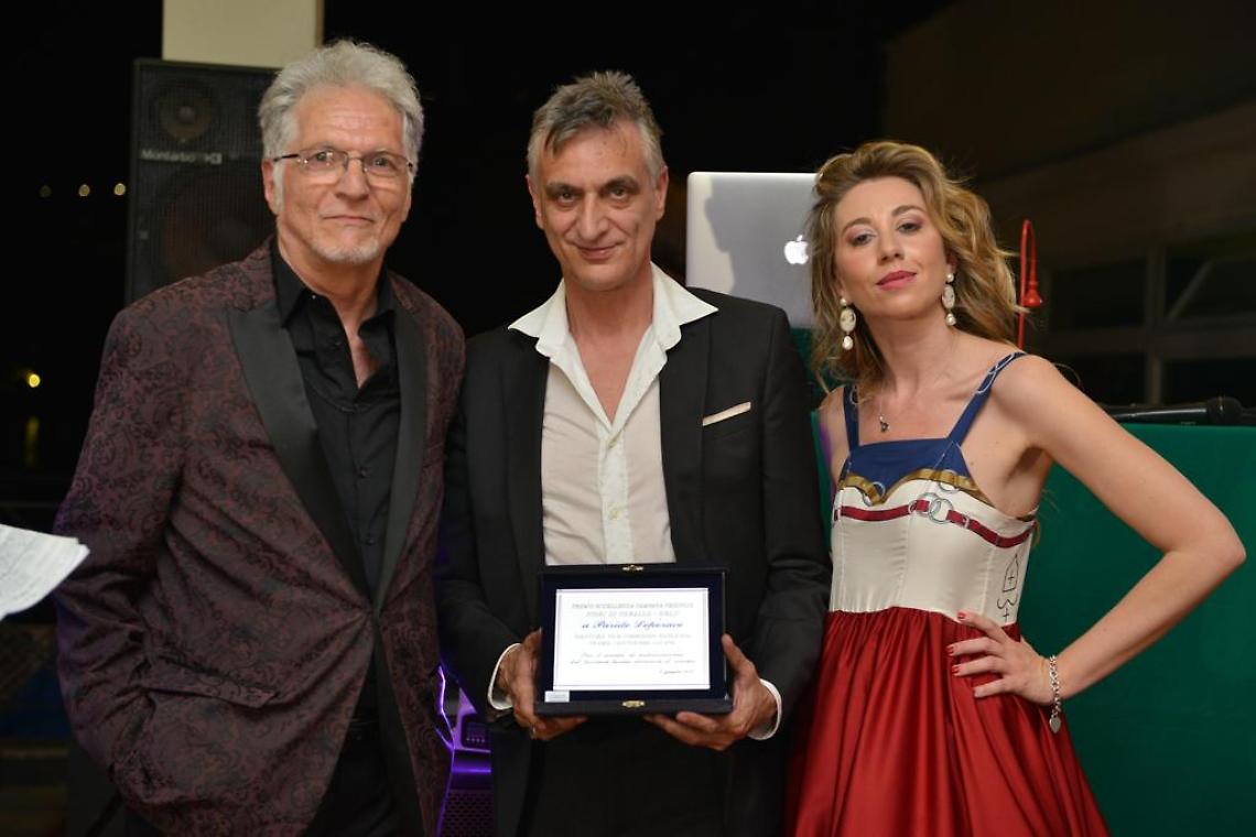 L'abito di "Vesuvius fiori di Corallo" per Matera 2019 protagonista al Summer Fashion Beach 
