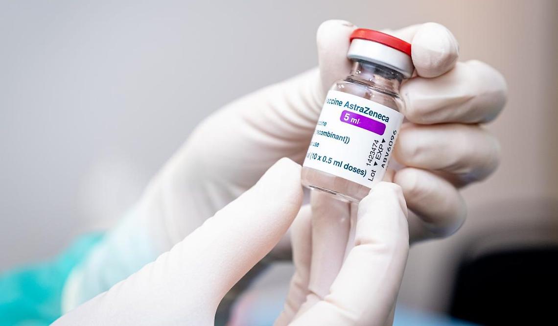 AstraZeneca seconda dose, ok a mix con Pfizer e Moderna