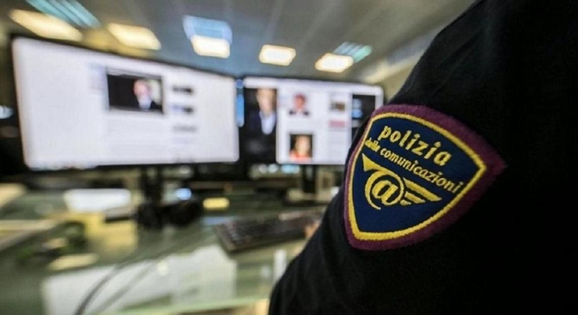 Materiale pedopornografico e revenge porn contro 80enne: arrestato 52enne