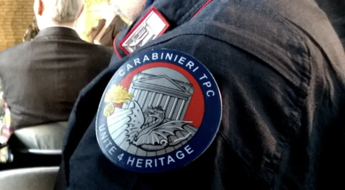 Carabinieri restituiscono marmi rubati a basilica di Torre del Greco