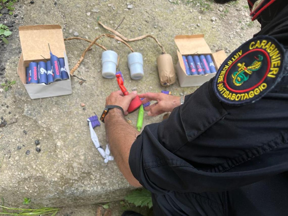Blitz sui Monti Lattari a caccia di armi e droga
