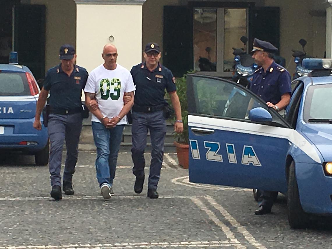 Ucciso per errore: due in manette a Torre del Greco per l'omicidio Cardone