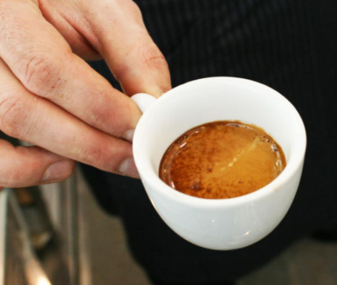 Caro-caffè, a Napoli sfiora 1,20 euro a tazzina