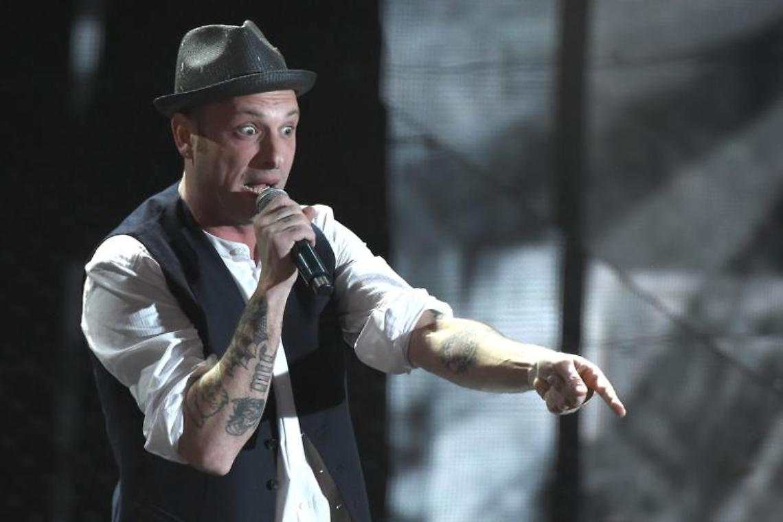 Guidava auto da noleggio, multa per Clementino