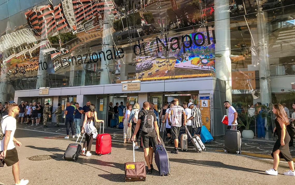 Sabato nero, a Capodichino cancellati 118 voli