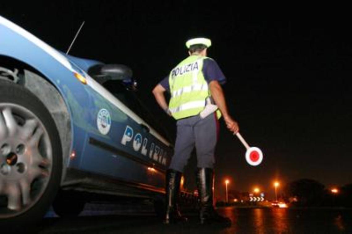 Pozzuoli, guidano sotto l'effetto di droga e alcol: 5 denunciati