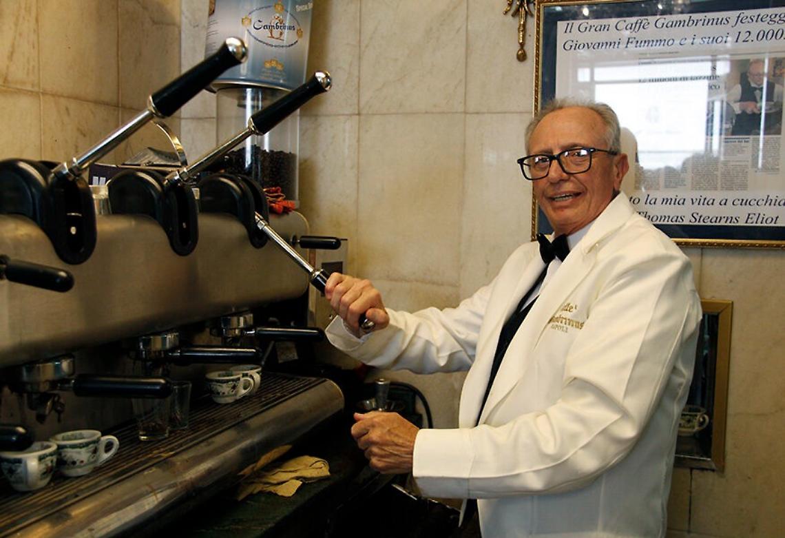 Caffè ai Capi di Stato, morto storico barista del Gambrinus