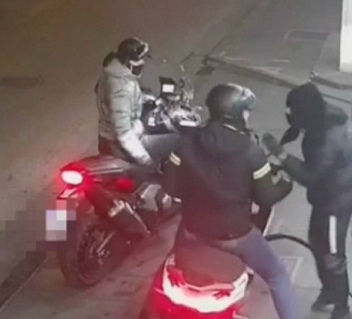 Sparò ad un uomo durante la rapina: arrestato 17enne