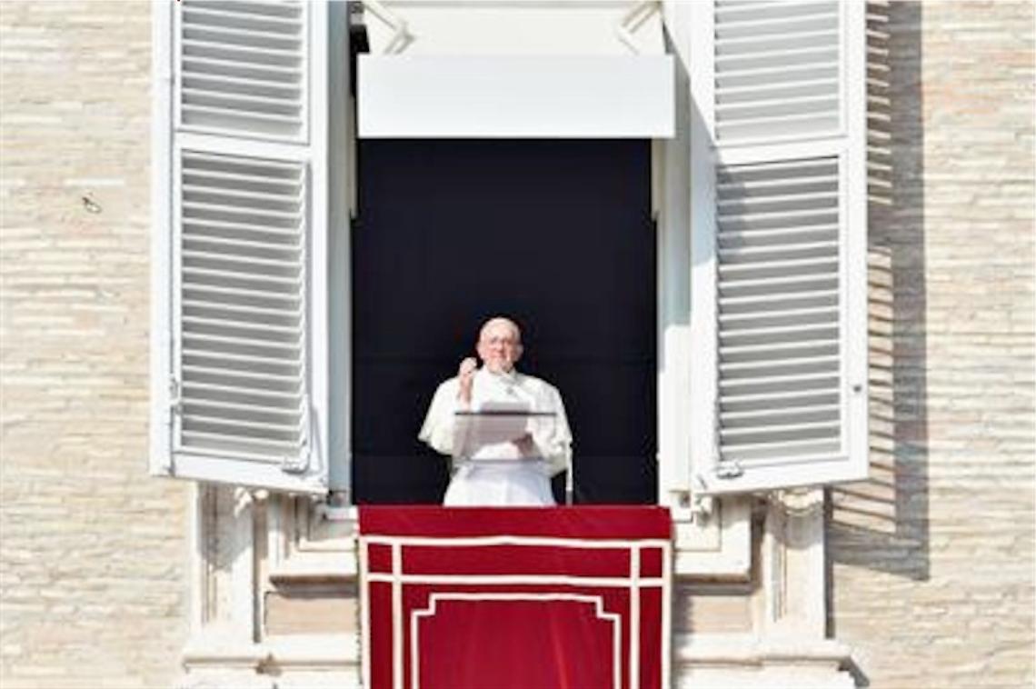Il Papa: «Una bestemmia usare il nome di Dio per violenza e odio»