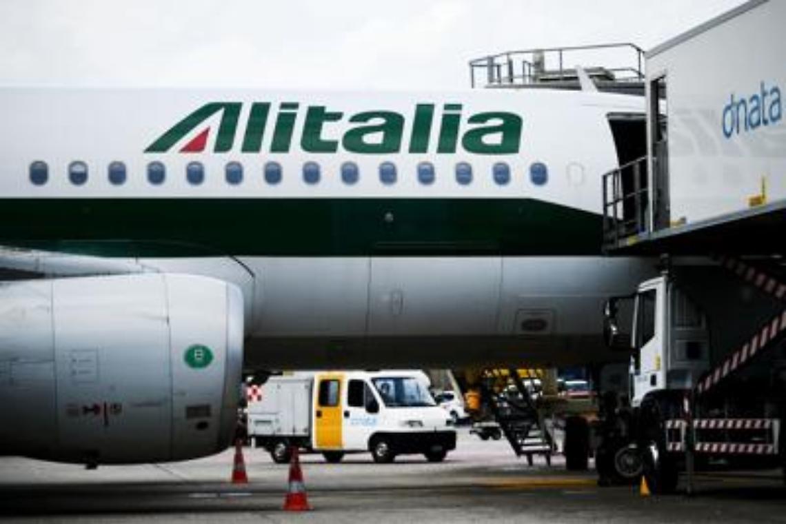 Errore nel sistema, biglietti Alitalia a prezzi stracciati