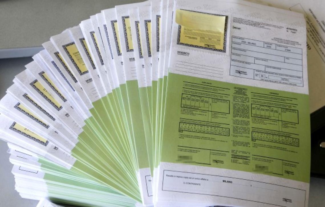 Falsi incidenti stradali e frodi alle assicurazioni: venti misure cautelari