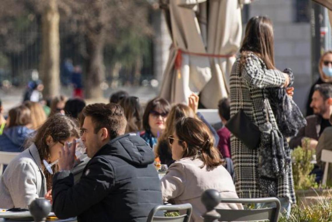 Covid, in Italia tutti i dati in calo nell’ultima settimana