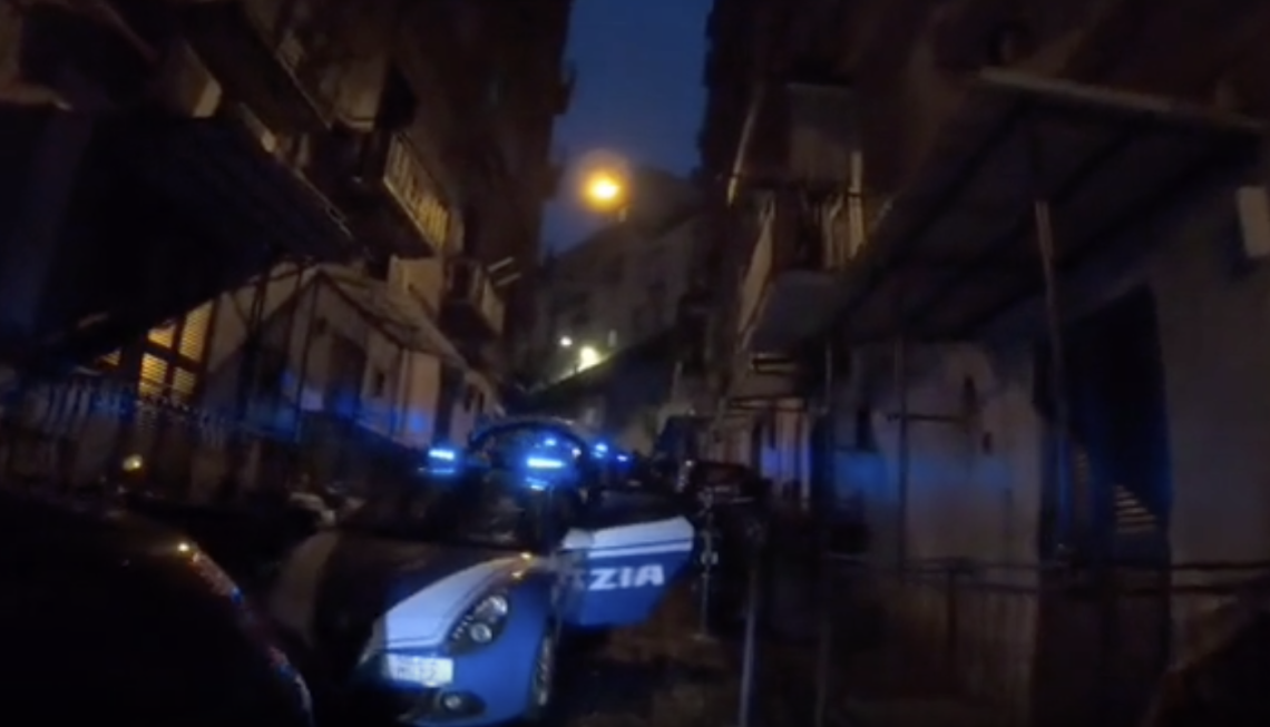 Droga al Rione Sanità, blitz della polizia