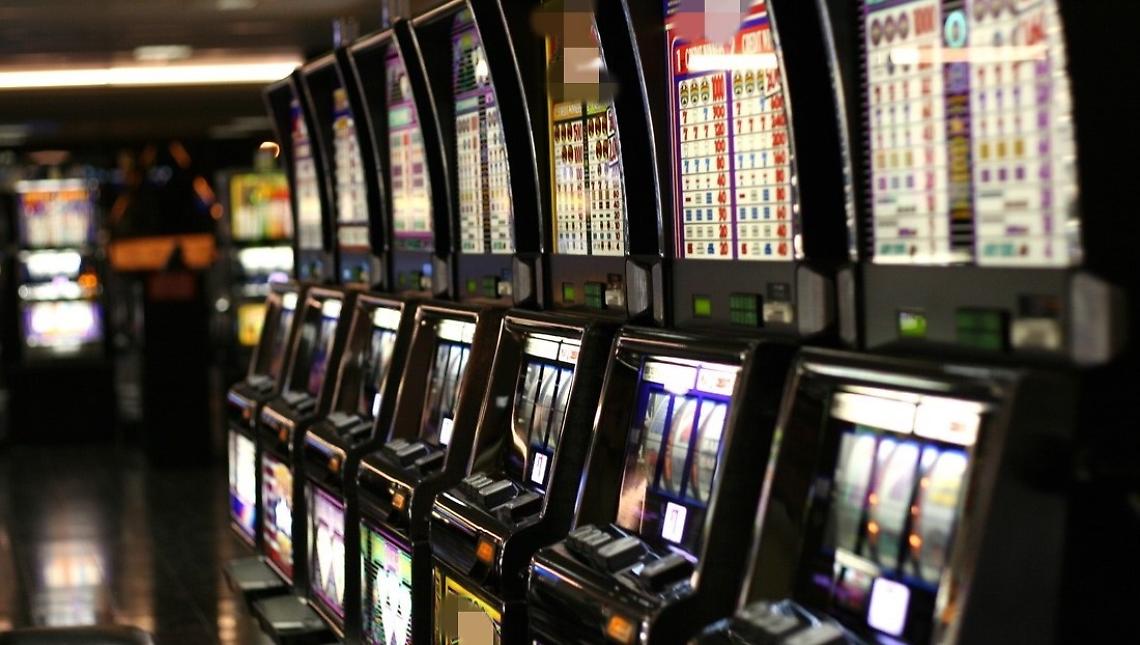 Video-slot e scommesse illegali nei bar, controlli dei carabinieri