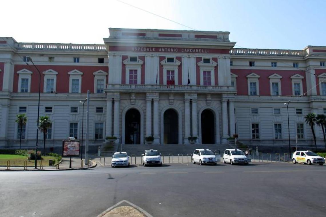 Morto il docente che si era dato fuoco