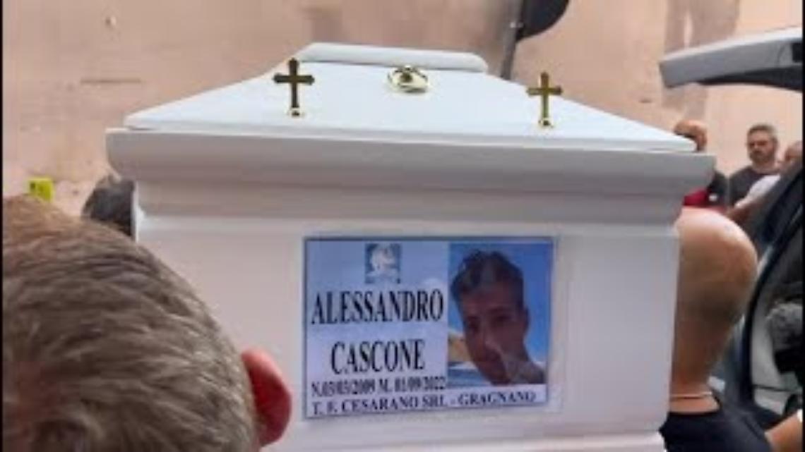 Per la morte di Alessandro indagata anche la fidanzatina