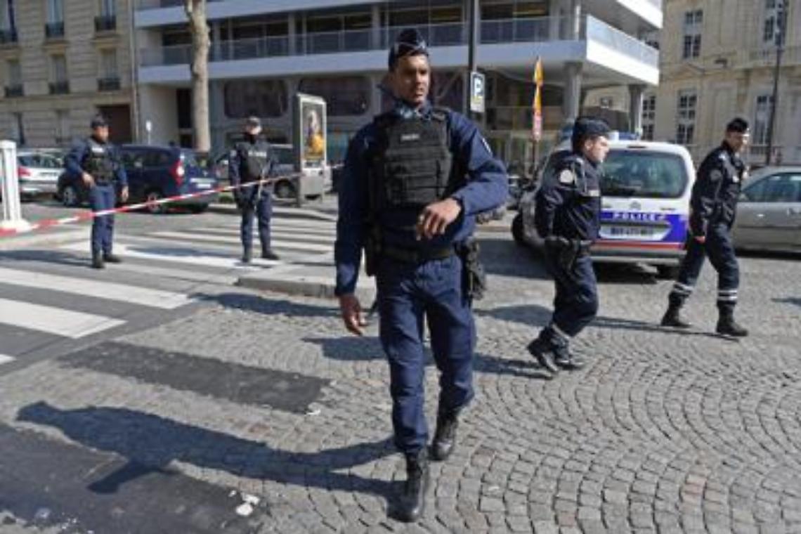 Parigi, lettera esplosiva al Fmi: un ferito
