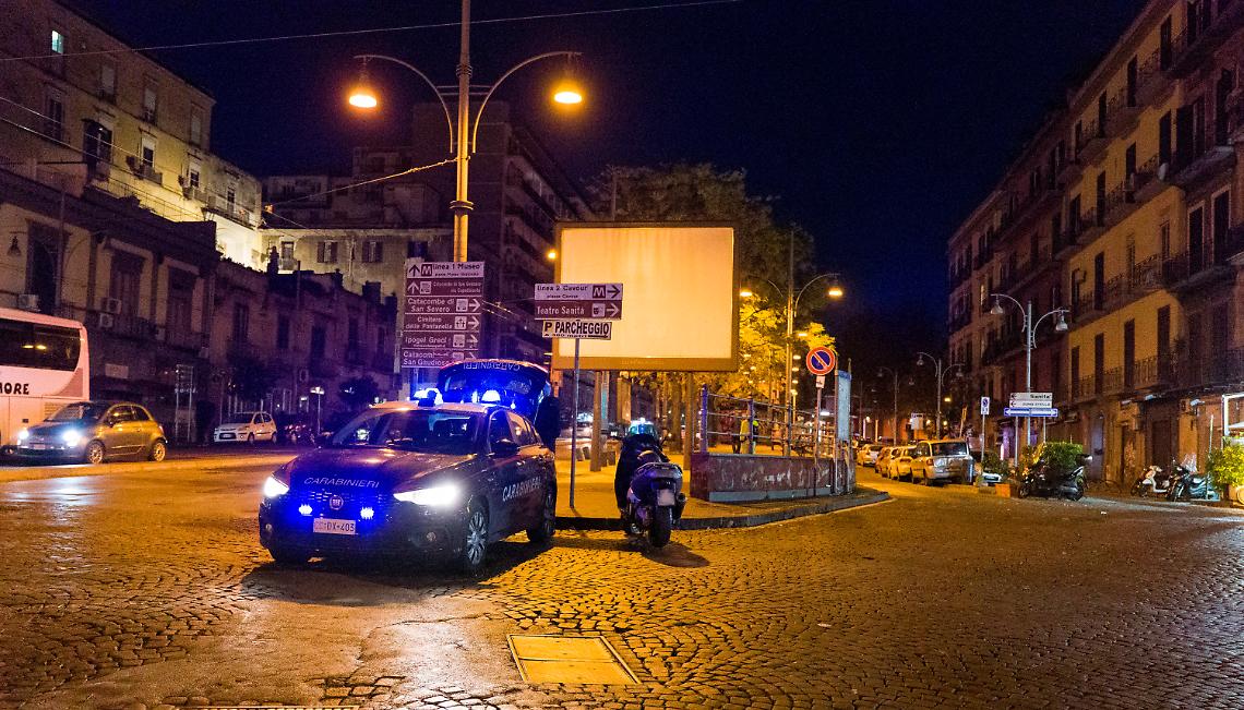 Napoli, 100 carabinieri per la movida: un arresto e 17 denunce