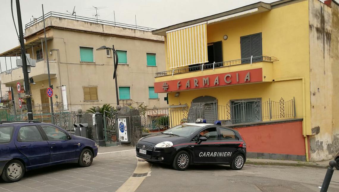 Raid alla farmacia, subito in trappola uno dei rapinatori