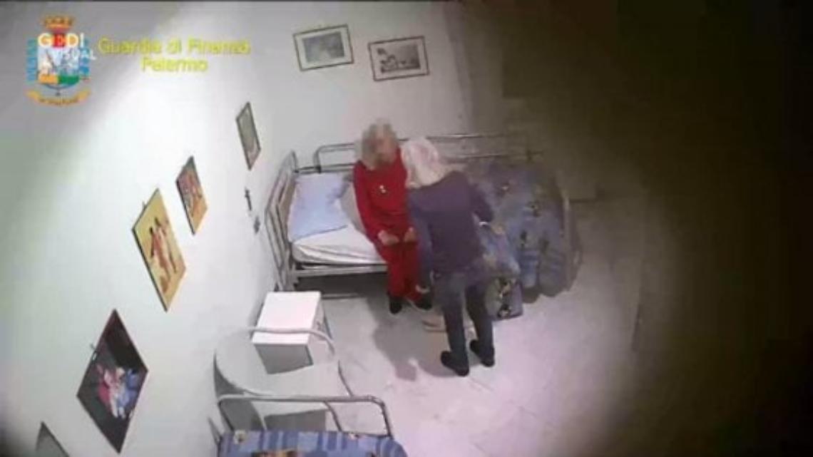 Ospizio lager a Palermo, sevizie agli anziani: 6 arresti