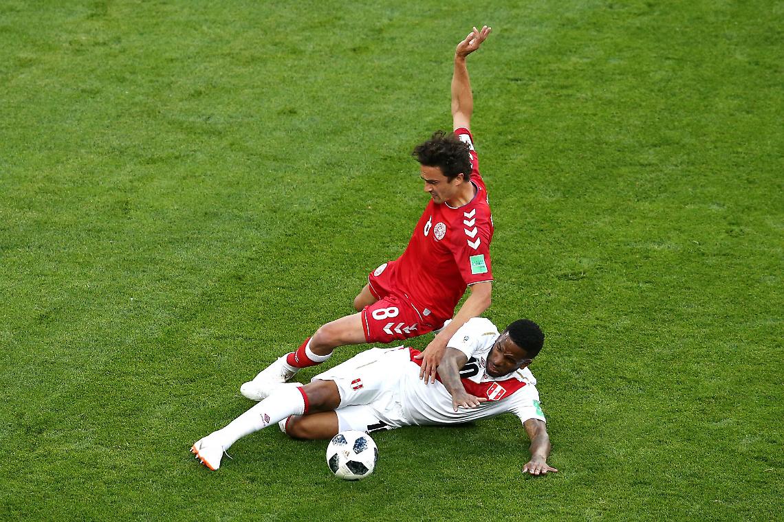 Mondiale, girone C: Poulsen lancia la Danimarca, va ko il Perù