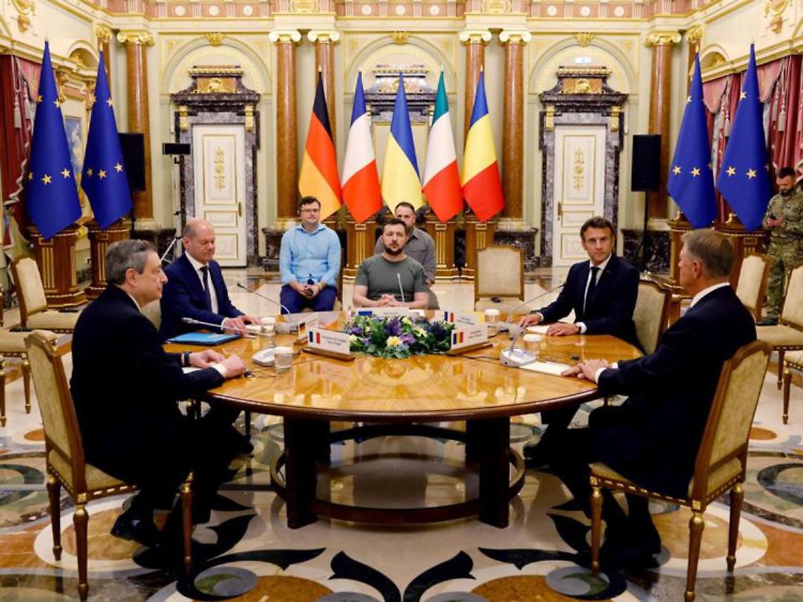 Draghi a Kiev: «Italia vuole Ucraina in Ue»