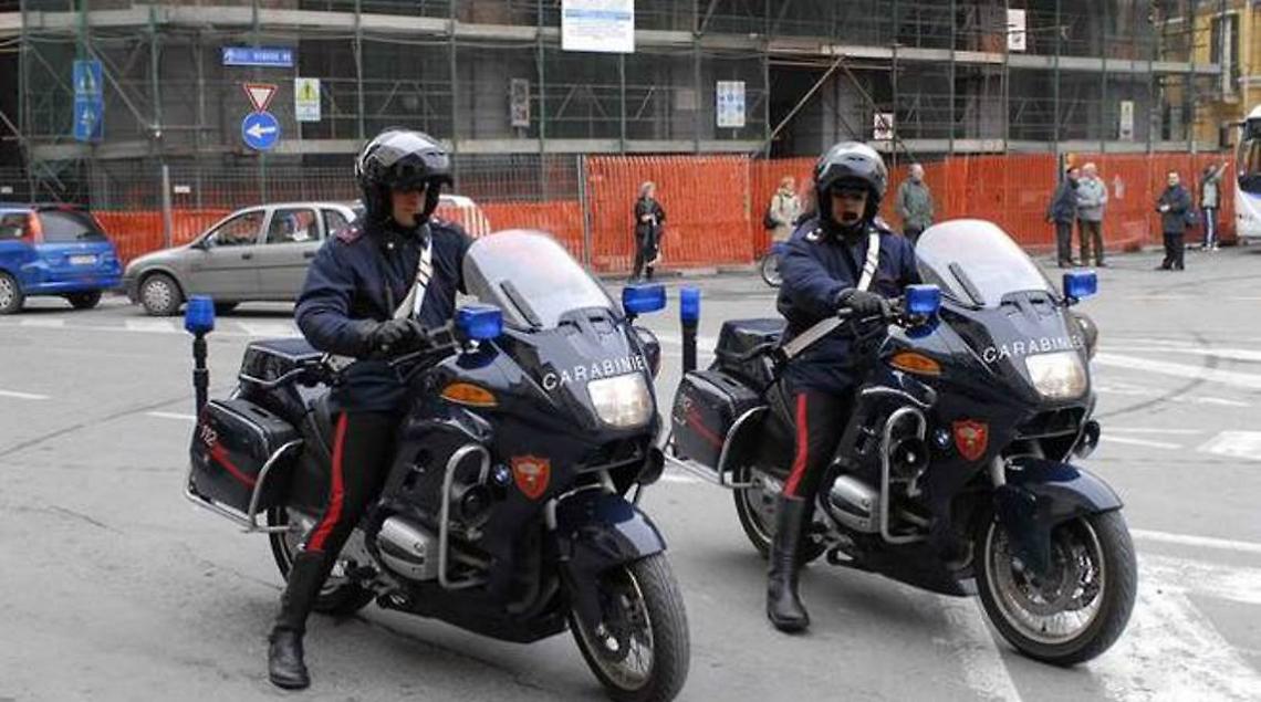 Rapina due ragazzini, arrestato 48enne