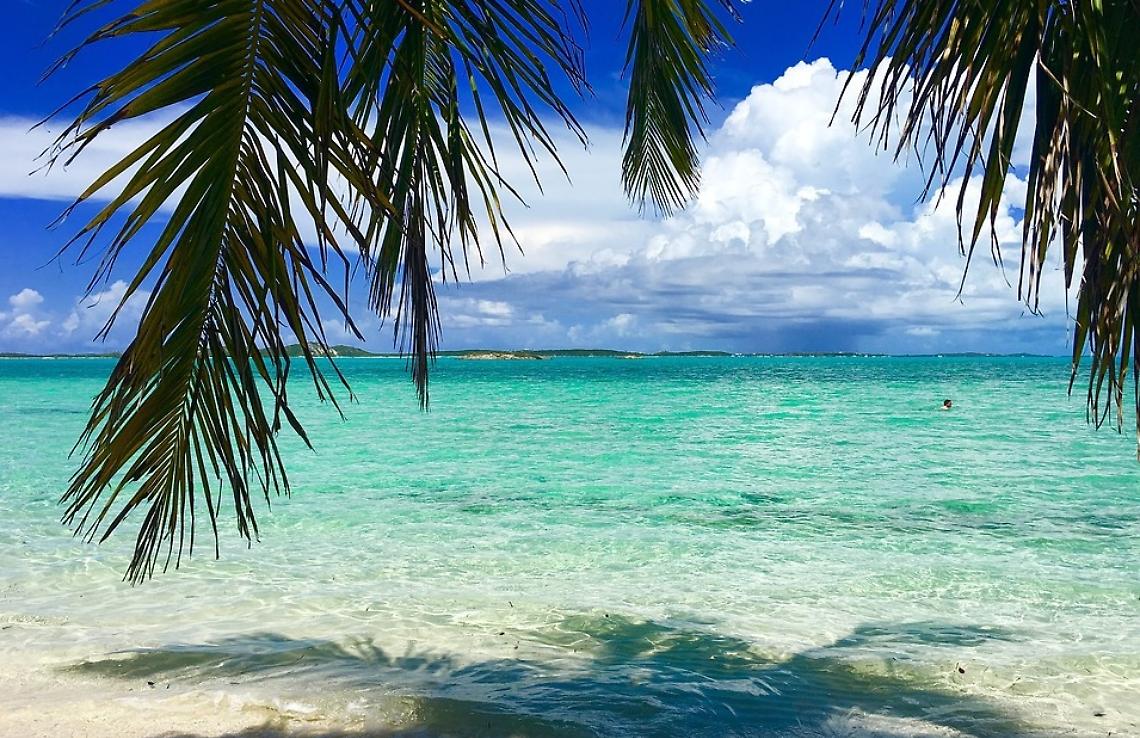 Tre napoletani bloccati alle Bahamas a causa della black-list