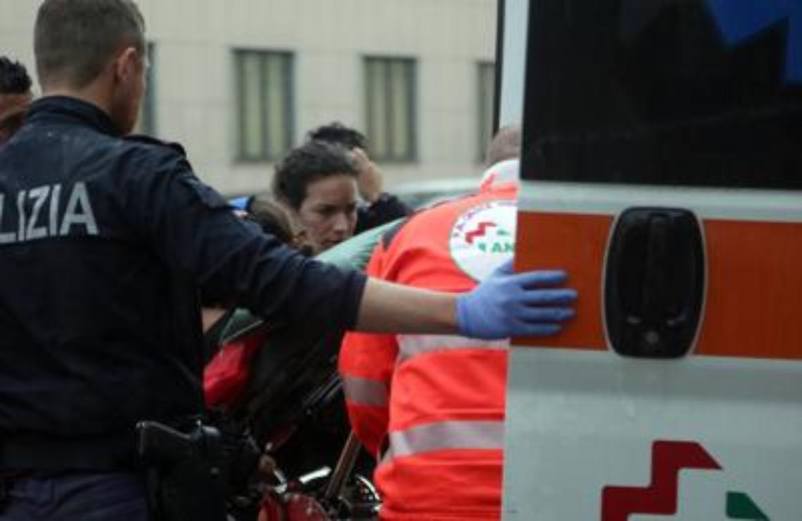 Orrore a Catania, bimbo sbranato dai cani