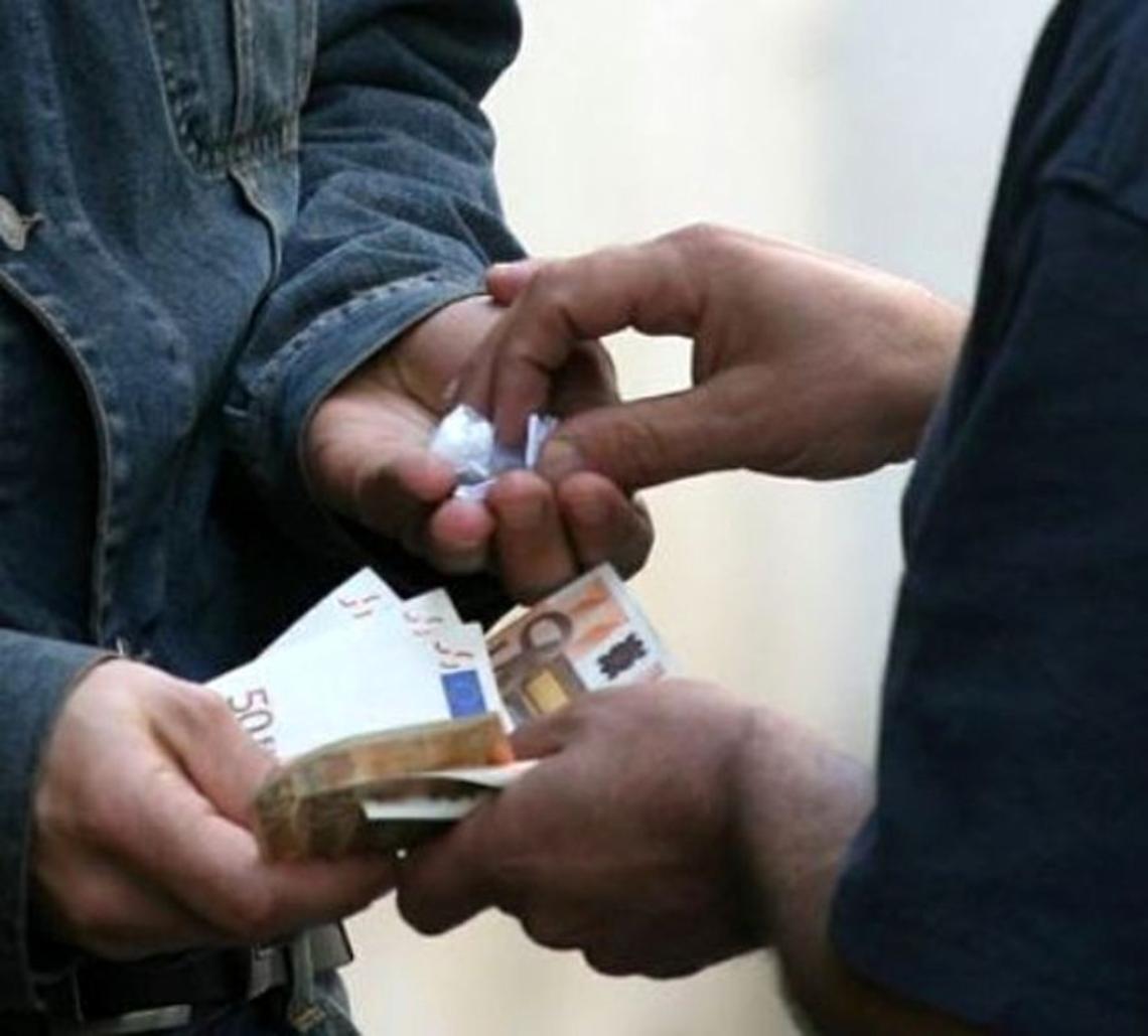 Torre Annunziata, spaccio al rione Provolera: un arresto